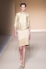 砂漠にインスパイアされたカラーと近未来的なシルエット - マックスマーラ(MaxMara) 2012年春夏コレクション｜写真56