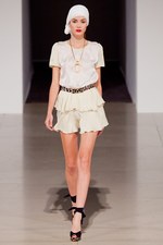 キャサリン妃の妹ピッパ・ミドルトンもフロントロウで見守った テンパリーロンドン(Temperley London) 2012年春夏コレクション｜写真3