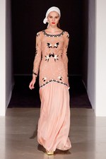 キャサリン妃の妹ピッパ・ミドルトンもフロントロウで見守った テンパリーロンドン(Temperley London) 2012年春夏コレクション｜写真10