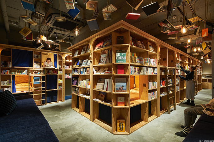 泊まれる本屋「ブックアンドベッドトウキョウ」が京都に - 最高に幸せな“寝落ちする瞬間”を | 写真
