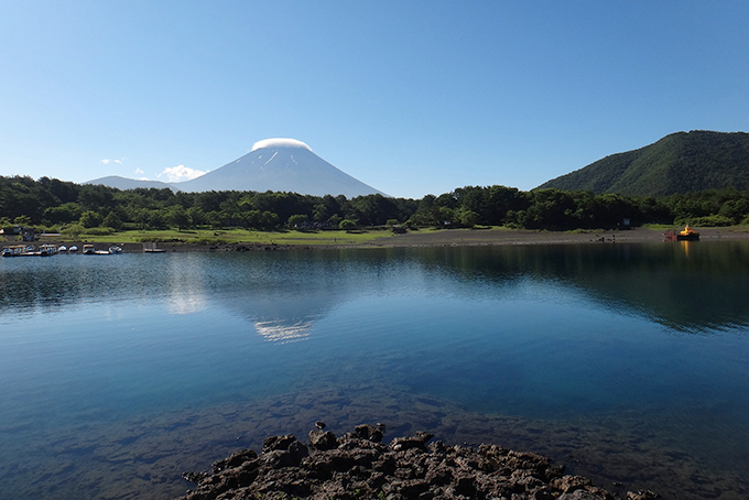 富士山のふもとで映画フェス「湖畔の映画祭」開催 - 星空と大自然の下でキャンプやバーベキューも | 写真