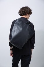 アエタ×ニード サプライ、2wayで使えるレザーリュックサックが登場｜写真7