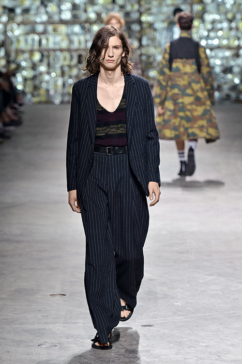 ドリス ヴァン ノッテン(DRIES VAN NOTEN) 2017年春夏メンズコレクション  - 写真25