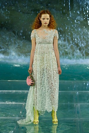 フェンディ オートクチュール(FENDI Haute Couture) 2016-17年秋冬 ウィメンズコレクション  - 写真4