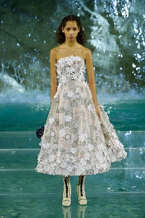 フェンディ オートクチュール(FENDI Haute Couture) 2016-17年秋冬 ウィメンズコレクション  - 写真8