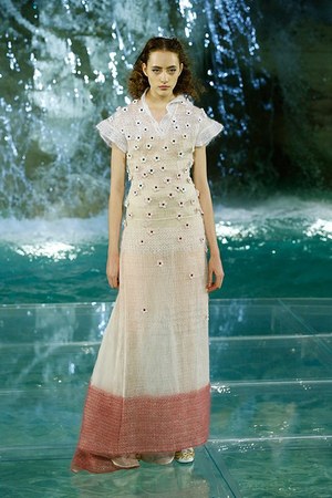 フェンディ オートクチュール(FENDI Haute Couture) 2016-17年秋冬 ウィメンズコレクション  - 写真12