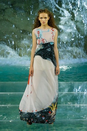 フェンディ オートクチュール(FENDI Haute Couture) 2016-17年秋冬 ウィメンズコレクション  - 写真35