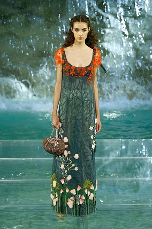 フェンディ オートクチュール(FENDI Haute Couture) 2016-17年秋冬 ウィメンズコレクション  - 写真37