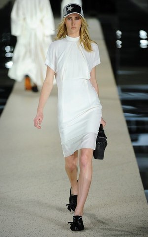 モロッコテイストでミニマルスタイルを新鮮にアレンジ - アクネ(Acne)、2012年春夏ウィメンズコレクション｜写真2