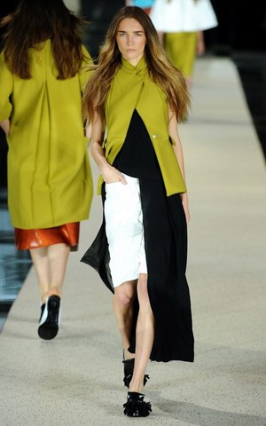 モロッコテイストでミニマルスタイルを新鮮にアレンジ - アクネ(Acne)、2012年春夏ウィメンズコレクション｜写真20
