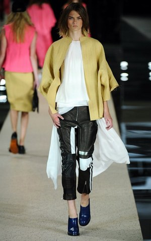 モロッコテイストでミニマルスタイルを新鮮にアレンジ - アクネ(Acne)、2012年春夏ウィメンズコレクション｜写真31