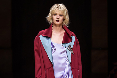 アトリエ ヴェルサーチ 16年秋冬オートクチュールコレクション - ボリュームとドレープへの挑戦