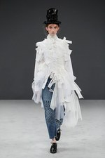 ヴィクター＆ロルフ 16年秋冬オートクチュールコレクション - 愛あるハンドメイドで振り返る過去｜写真12