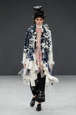 ヴィクター＆ロルフ 16年秋冬オートクチュールコレクション - 愛あるハンドメイドで振り返る過去｜写真14