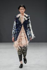 ヴィクター＆ロルフ 16年秋冬オートクチュールコレクション - 愛あるハンドメイドで振り返る過去｜写真17