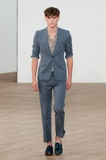 モダンなボヘミアンスタイルを演出した - トップマン デザイン(TOPMAN DESIGN)、2012年春夏コレクション｜写真5