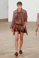 モダンなボヘミアンスタイルを演出した - トップマン デザイン(TOPMAN DESIGN)、2012年春夏コレクション｜写真17