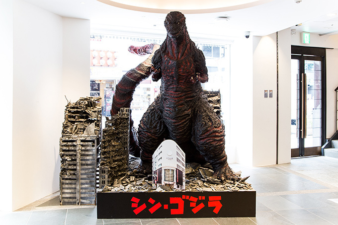 映画『シン・ゴジラ』展が新宿ビームス ジャパンで - 1/60ゴジラ像やジオラマ展示、限定グッズも｜写真10