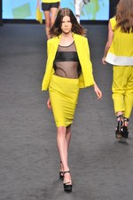 スポーツウェアを上質なデイリーウエアに昇華させた C'N'C コスチューム ナショナル(C'N'C CoSTUME NATIONAL)、2012年春夏コレクション｜写真24