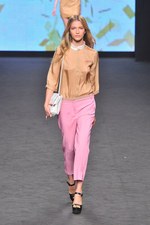 スポーツウェアを上質なデイリーウエアに昇華させた C'N'C コスチューム ナショナル(C'N'C CoSTUME NATIONAL)、2012年春夏コレクション｜写真31