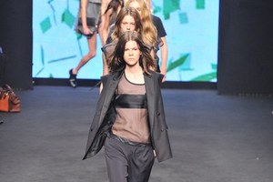 コスチューム ナショナル