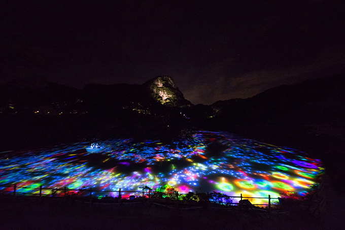 5,000個の竹灯篭が灯る「納涼 竹あかり」佐賀の日本庭園・御船山楽園で - チームラボも参加｜写真8