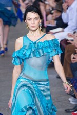 鳥のように羽ばたいていけそうな軽やかなドレスが印象的 - MISSONI(ミッソーニ) 2012年春夏コレクション｜写真8