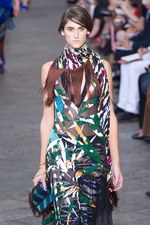 鳥のように羽ばたいていけそうな軽やかなドレスが印象的 - MISSONI(ミッソーニ) 2012年春夏コレクション｜写真14