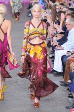 鳥のように羽ばたいていけそうな軽やかなドレスが印象的 - MISSONI(ミッソーニ) 2012年春夏コレクション｜写真30