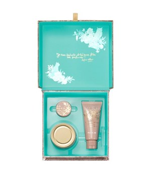 ポール＆ジョー ボーテより華やかなボックスが印象的なクリスマス限定ボディフレグランス｜写真6