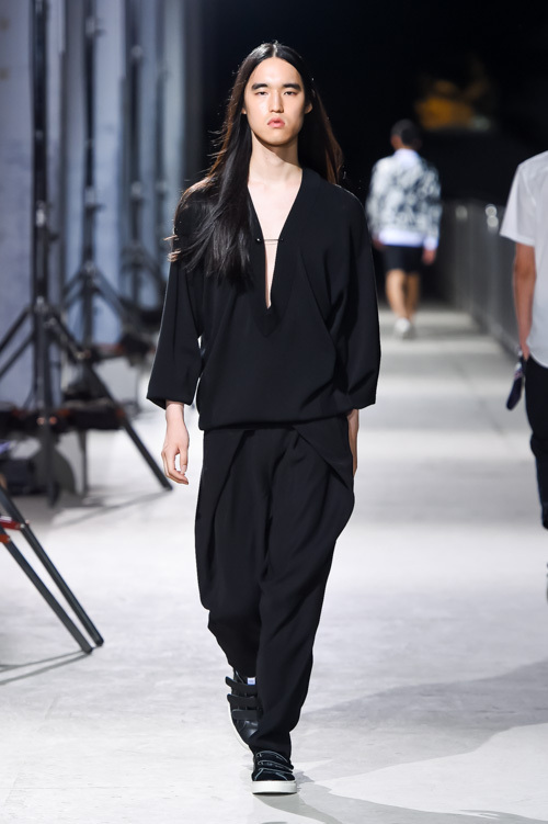 ヨシオクボ 2017年春夏<span>コレクション</span> - 写真25