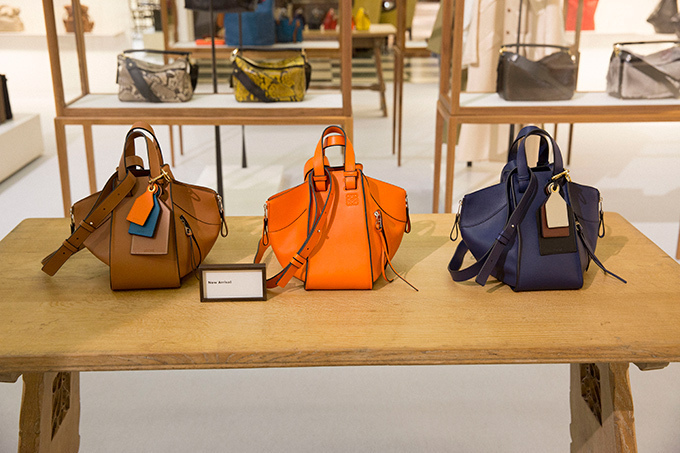 ロエベ(LOEWE) シグニチャー コレクション｜写真8