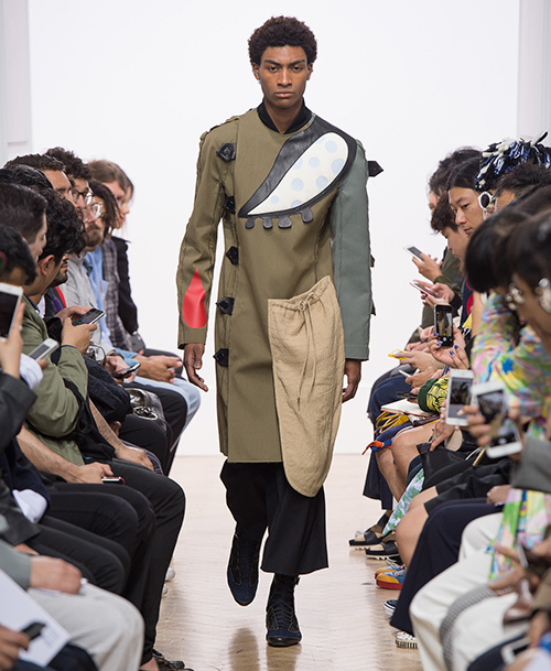 JW アンダーソン(JW Anderson) 2017年春夏メンズコレクション  - 写真28