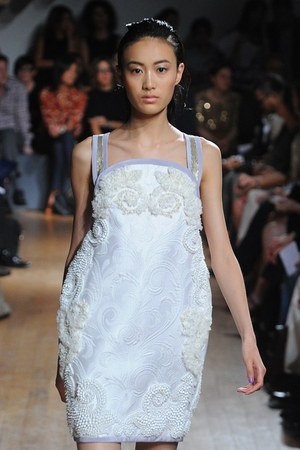 イタリアルネッサンスの美を閉じ込めた - アキラーノ・リモンディ 2012年春夏コレクション｜写真26