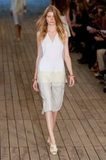 異素材を組み合わせてユニークなルックを演出　コムーン(COMMUUN)、2012年春夏コレクション｜写真3