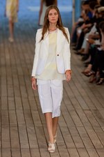 異素材を組み合わせてユニークなルックを演出　コムーン(COMMUUN)、2012年春夏コレクション｜写真4