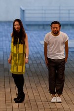 異素材を組み合わせてユニークなルックを演出　コムーン(COMMUUN)、2012年春夏コレクション｜写真30