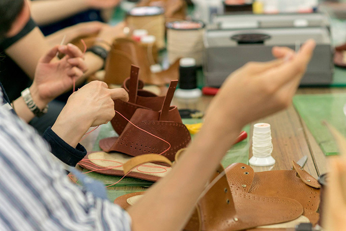 「浅草エーラウンド 2016秋」奥浅草エリアで革靴づくりの工房見学やまち歩きツアーを楽しむ | 写真