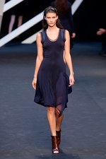 シックなカラーでスタイリッシュに贈る - ギ ラロッシュ(Guy Laroche) 2012年春夏コレクション｜写真8