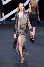 シックなカラーでスタイリッシュに贈る - ギ ラロッシュ(Guy Laroche) 2012年春夏コレクション｜写真9