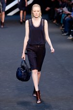 シックなカラーでスタイリッシュに贈る - ギ ラロッシュ(Guy Laroche) 2012年春夏コレクション｜写真10