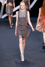 シックなカラーでスタイリッシュに贈る - ギ ラロッシュ(Guy Laroche) 2012年春夏コレクション｜写真34
