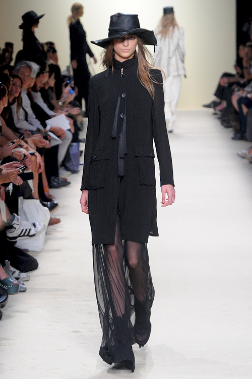 アン ドゥムルメステール(ANN DEMEULEMEESTER) 2012年春夏ウィメンズコレクション シルエット - 写真5