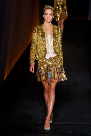 生命力と色彩に溢れた、パワフルなコレクション - ロベルト カヴァリ(roberto cavalli)、2012年春夏コレクション｜写真1