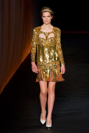 生命力と色彩に溢れた、パワフルなコレクション - ロベルト カヴァリ(roberto cavalli)、2012年春夏コレクション｜写真2