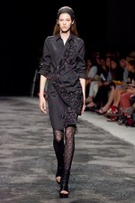 若い戦士達の気高いスピリットをモダンに昇華 - A.F.ヴァンデヴォースト(A.F.VANDEVORST) 2012年春夏コレクション｜写真11