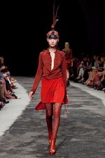 若い戦士達の気高いスピリットをモダンに昇華 - A.F.ヴァンデヴォースト(A.F.VANDEVORST) 2012年春夏コレクション｜写真39