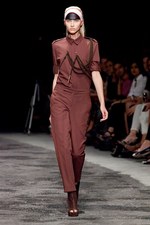 若い戦士達の気高いスピリットをモダンに昇華 - A.F.ヴァンデヴォースト(A.F.VANDEVORST) 2012年春夏コレクション｜写真44