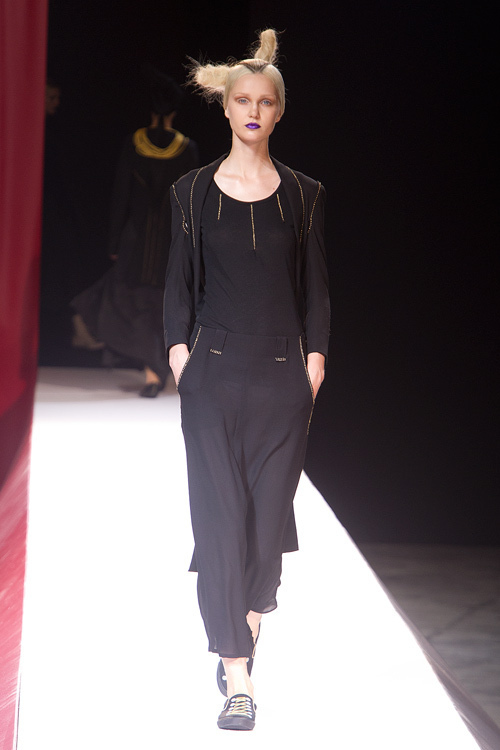 ヨウジヤマモト(Yohji Yamamoto) 2012年春夏ウィメンズコレクション シルエット - 写真25