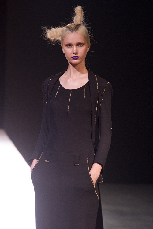 ヨウジヤマモト(Yohji Yamamoto) 2012年春夏ウィメンズコレクション  - 写真35